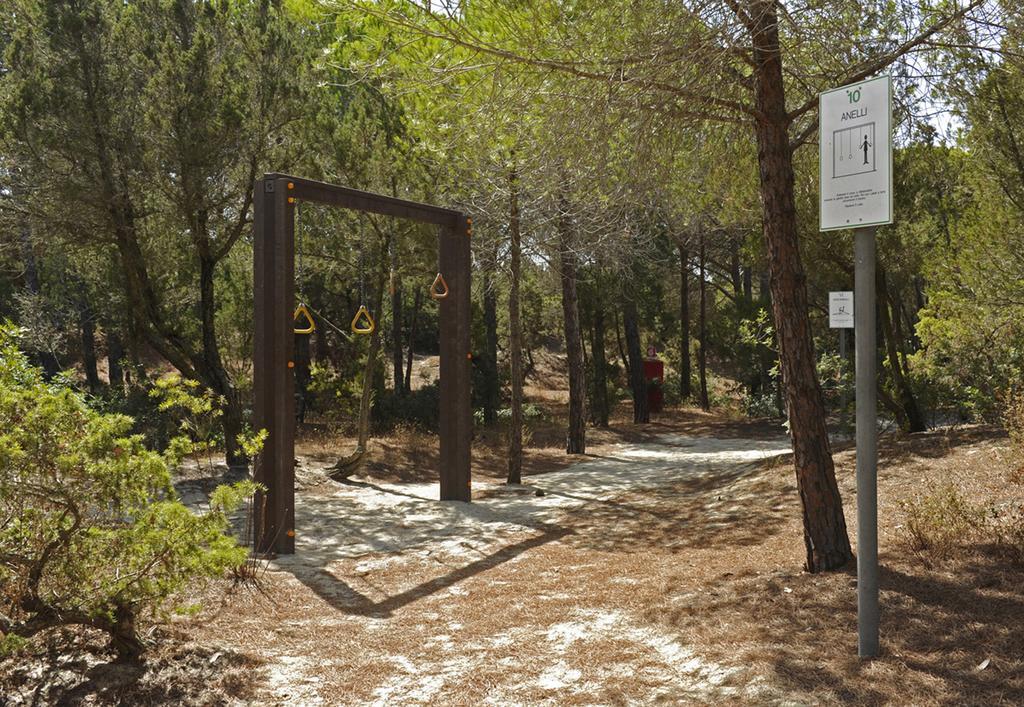 Villaggio Camping Spiaggia Del Riso Вилласимиус Экстерьер фото